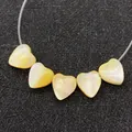 Perline di conchiglia naturale a forma di cuore iridescente per gioielli DIY - Cuore (Foro Orizzontale) / Giallo