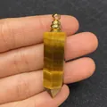 Pendente a prisma esagonale in occhio di tigre lucido con gancio in metallo dorato - Stile 2 / Occhio di tigre