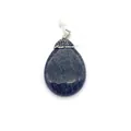 Pendente a goccia in pietra naturale blu scuro con incastonatura di strass lucidi - US 8