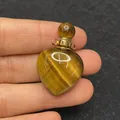 Ciondolo bottiglia profumo a cuore in occhio di tigre con tappo in metallo dorato - Stile 6 / Occhio di tigre