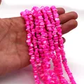 Vue détaillée de perles de nacre naturelles roses néon pour bijoux DIY - Rose Néon (N°8)
