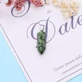 Zeshoekige kolom robijn-zoisiet natuursteen hanger met zilveren sluiting voor DIY ketting - Robijn Zoisiet