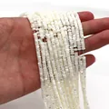 Cuentas cuadradas planas de nácar blanco lácteo con brillo iridiscente para joyas DIY - Blanco