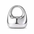 Moderne silberne Abendtasche aus Acryl mit spiegelnder Oberfläche und rundem Griff - Silber