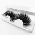 Ein Paar dicke 8D künstliche Wimpern Modell MG08 mit natürlichem Schwung in Weiß - Langer Geschwungener Volumenstil (MG08)