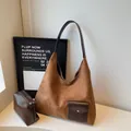 Bolso tote grande de ante marrón con estuche de cremallera a juego y asas de cuero - Con Bolsa Pequeña / Marrón