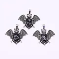Gothic vleermuis hanger met sneeuwvlok obsidiaan steen in vintage zilveren finish - Sneeuwvlokobsidiaan