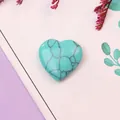 Cuenta de corazón en turquesa azul pulida con vetas negras para creación de joyas DIY - Turquesa Azul Claro
