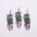 Drei antike Silber-Federanhänger mit grünem ovalem Stein für DIY-Schmuckzubehör - 19x62mm / Grüner Aventurin