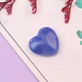 Cuenta de piedra natural pulida en forma de corazón azul con textura de mármol blanco - Aventurina Azul