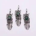 Ovale Rubin-Zoisit-Federanhänger mit Vintage-Silber-Finish für DIY-Schmuck - 19x62mm / Rubin-Zoisit