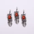 Dreiteiliges Feder-Anhänger-Set aus Silber mit ovalem rotem Achat im Vintage-Tribal-Stil - 19x62mm / Roter Jaspis