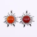 Sonnenanhänger versilbert mit runden Einlagen aus orangem und rotem Naturstein - Roter Achat