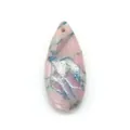 Dettaglio del ciondolo in pietra naturale a goccia con venature rosa e blu marmorizzate - Colore 44 (Marmo Rosa Blu)