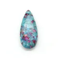 Pendente a goccia in turchese sintetico con trama minerale rosa e blu maculata - Colore 17 (Blu Lago Picchiettato)