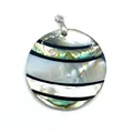Ciondolo tondo in conchiglia di abalone con riflessi iridescenti e chiusura in argento - Stile Splicing Rotondo N.5