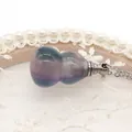 Ciondolo per bottiglia di profumo in fluorite naturale a forma di zucca con catena argento - Fluorite viola
