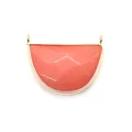 Dettaglio del ciondolo in pietra rosa corallo sfaccettata con bordo placcato in oro - Rosa Corallo (14) / 25x31mm