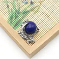 Ciondolo artiglio di drago con sfera in pietra blu e scaglie argentate lucide - Lapislazzuli