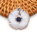 Flower shell pendant with dark blue center stone and gold plating finish - Lapis Lazuli