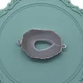 Connettore in agata grigia naturale con bordo argentato e doppi anelli di collegamento - Grigio (N. 2)