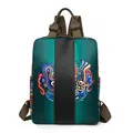 Sac à dos en nylon vert au style ethnique avec motifs de masques d'opéra colorés - Vert National Tide
