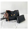 Bolso Kelly negro mate vintage con hebilla dorada y llavero de leopardo - Con Colgante / Negro