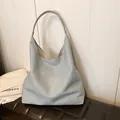 Vintage γαλάζια τσάντα hobo από δέρμα με υφή για γυναίκες σε καθημερινή χρήση - Μπλε (2498)