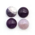 Set di quattro cabochon rotondi in ametista viola naturale con trame lucide uniche - Ametista