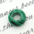 Gepolijste groene malachiet donut kraal met strepen voor DIY sieraden maken - Malachiet