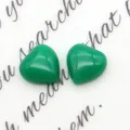 Coppia di cabochon in agata verde naturale a forma di cuore per la creazione di gioielli - Giada Verde