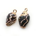 Pendentifs en coquillage naturel avec rayures noires et blanches et bordure dorée - Coquille Reine Rayée