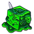 Grüne transparente Emaille-Anstecknadel Gallertwürfel mit Schwert, Totenkopf und D20 - Gallerwürfel