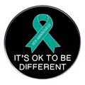 Καρφίτσα OCD Awareness με γαλαζοπράσινη κορδέλα και κείμενο It's OK to be Different - Είναι εντάξει να είσαι διαφορετικός