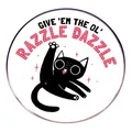 Emaille-Anstecker mit Cartoon-Katze und Give 'Em The Ol' Razzle Dazzle Schriftzug Motiv - Schwarze Katze Stil