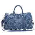Gewatteerde denim weekendtas met patchwork design en verstelbare geweven schouderband - Blauw