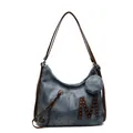 Borsa tote grigio-blu con patch M, rivetti e ciondolo portamonete rotondo abbinato - Blu Denim