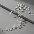 Vite per capelli da sposa argento con fiori di perle e foglie di cristallo lucido - Argento