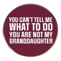 Spilla tonda smaltata rossa con bordo argento e frase divertente in lingua inglese - Slogan Inglese Umoristico (YOU CAN'T TELL ME WHAT TO DO) / Borgogna