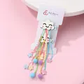 Detalle de pinzas de nube con purpurina, borlas de lentejuelas de colores y pompones - Pinza Pelo Nube Sonriente Lentejuelas