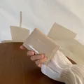 Mini portafoglio beige a tre ante in finta pelle goffrata coccodrillo con scritte oro - Albicocca