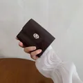 Portafoglio corto vintage marrone scuro da donna con chiusura girevole in argento - caffè