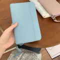 Portafoglio lungo a fisarmonica azzurro minimalista con trama in pelle e cinturino - Blu Grigio