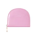 Portafoglio semicircolare in pelle verniciata rosa con zip dorata e scritte eleganti - Rosa Chiaro