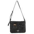 Borsa a tracolla in denim nero lavato con chiusura a scatto e toppa con lettera C - Nero