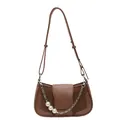 Bolso de hombro marrón de cuero y ante con cadena de perlas y correa fina - Marrón