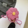 Roze zonnebloem schoudertas van PU-leer met 3D bloembladen en een opvallend geel hart - Roze