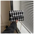 Elegante bolso bandolera de tweed blanco y negro con cadena dorada para mujer - Negro y Blanco