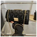 Sac à bandoulière matelassé noir classique avec chaîne dorée et fermoir métallique - Noir