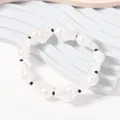 Bracciale di perle barocche bianche con perline nere su supporto ondulato bianco - Bracciale / Bianco